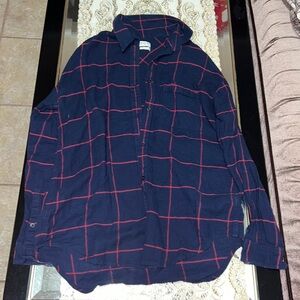 Aritzia Community navy blue and red plaid button down shirt